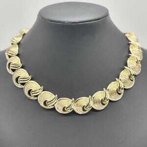 Vintage Unsigned Gold Tone Mid Century Choker Necklace Textured Open Round Links